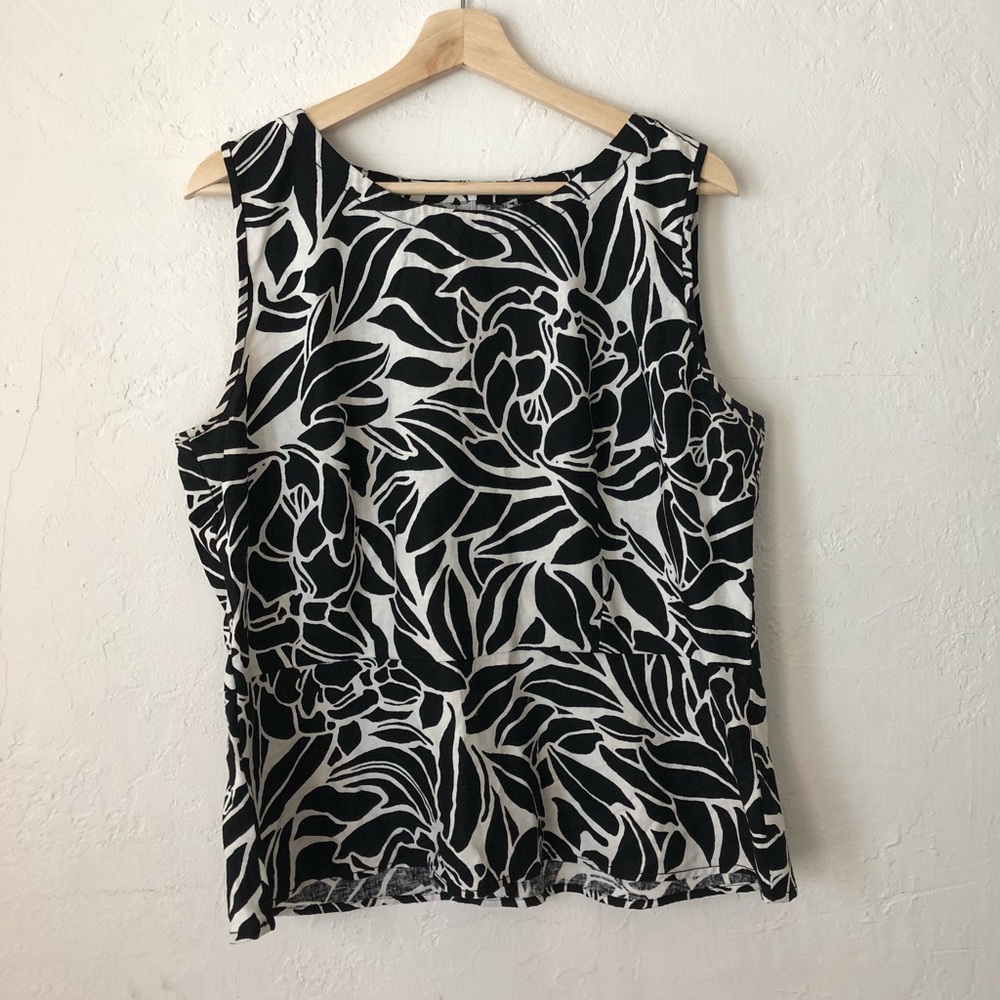 Ann Taylor black and white floral peplum Sz 14